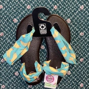 Sanuk Banana Yoga Slings Women’s Size 6-7 NWT